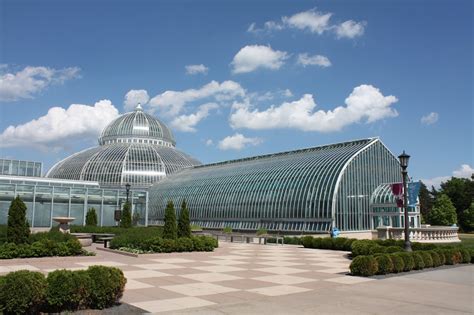 Como zoo and conservatory - COMO offers stunning venues to hold corporate events, meetings, birthday parties or weddings. DETAILS. 24-hour Information: 651-487-8200. Customer Service: 651-487-8201. Address: 1225 Estabrook Drive St. Paul, MN 55103. Address: